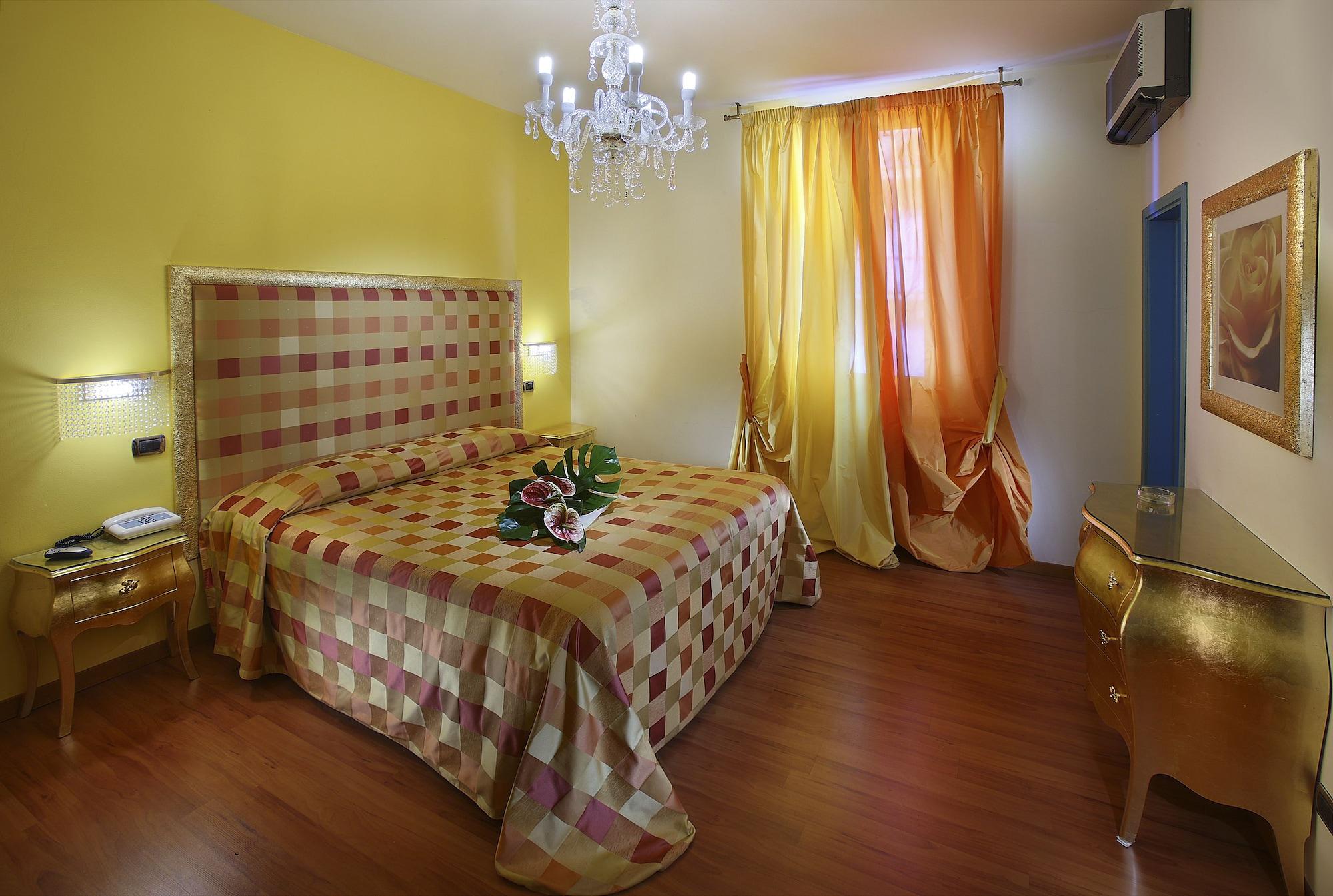 Hotel Nuovo Savi 몬테카티니테르메 외부 사진