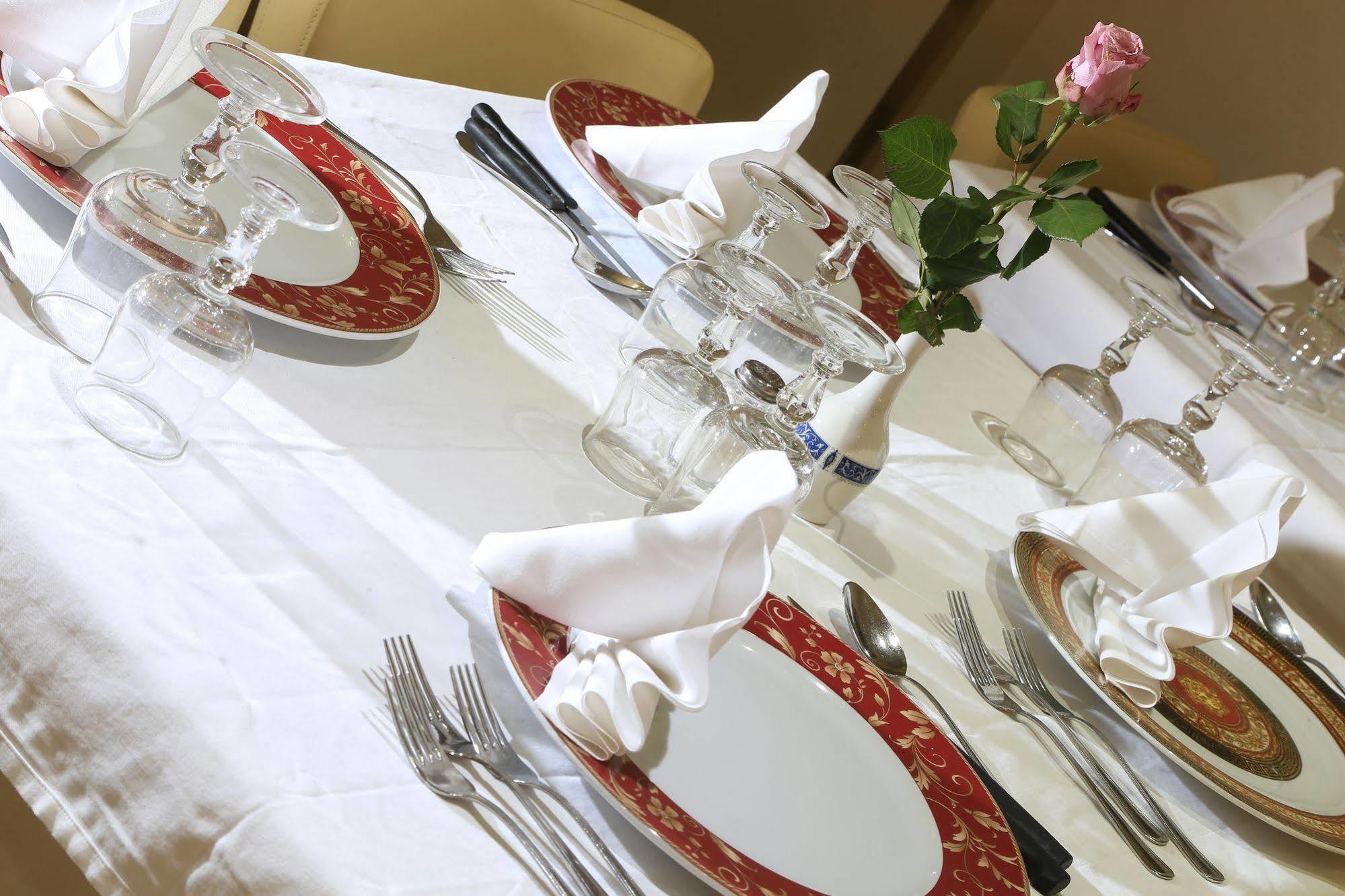 Hotel Nuovo Savi 몬테카티니테르메 외부 사진